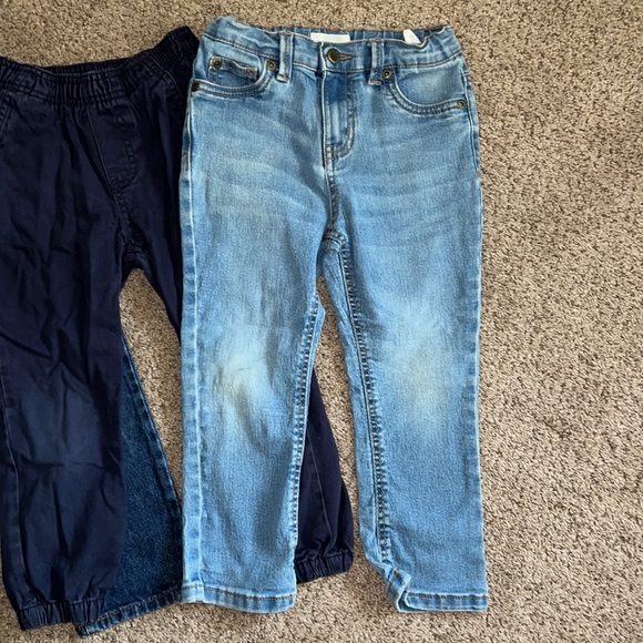 3 pairs of Boys 4T pants - Picture 4 of 8